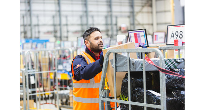 Logistics NDC 2018 Man Loading Cage 2