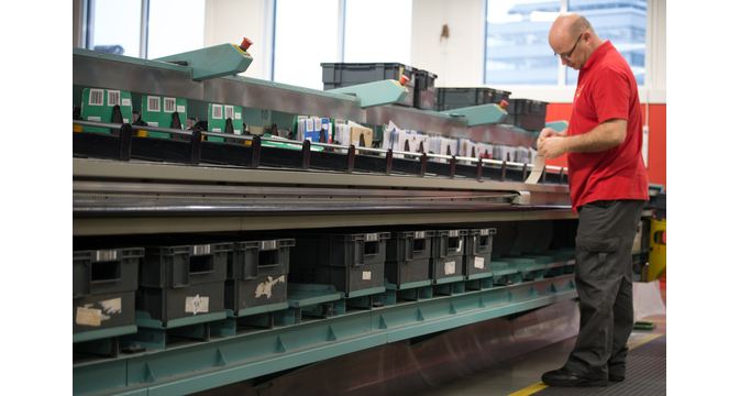 Mail Centre sorting sticker man 01